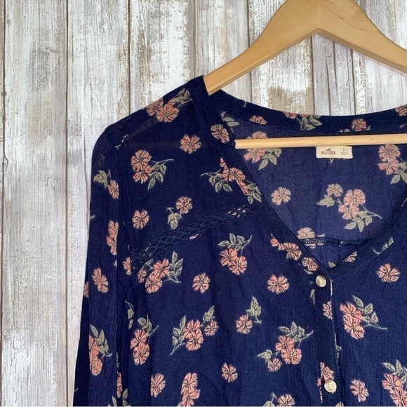 Hollister Navy Floral Button Down High Low Blouse - Picture 4 of 6